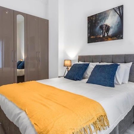 Lovely 1 Bedroom Apartment In Central Woking Dış mekan fotoğraf